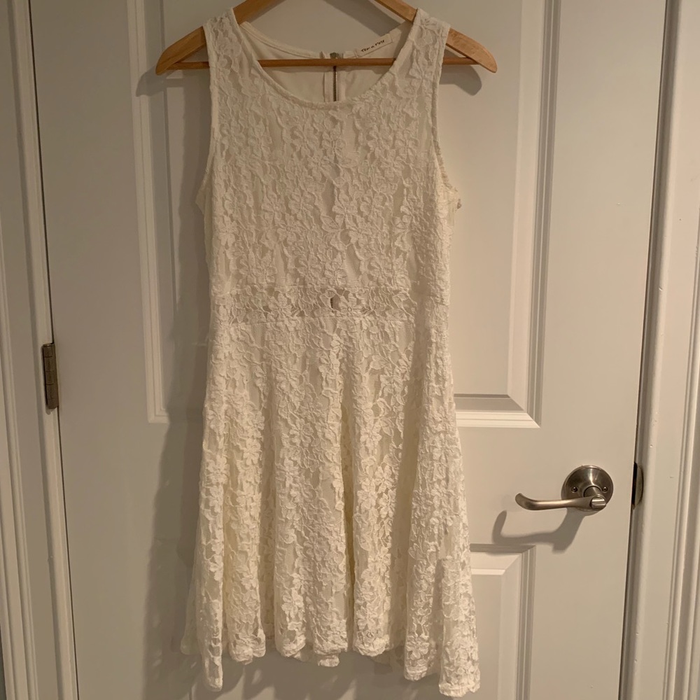 White lace dress